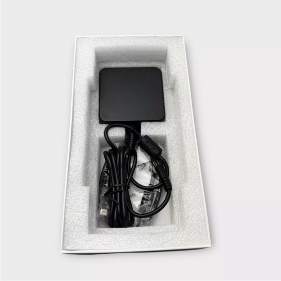 QGeeM 15 in 1 USB C Thunderbolt 4 Docking Station Lot Of 4 Used & Open box Mix - Picture 8 of 11